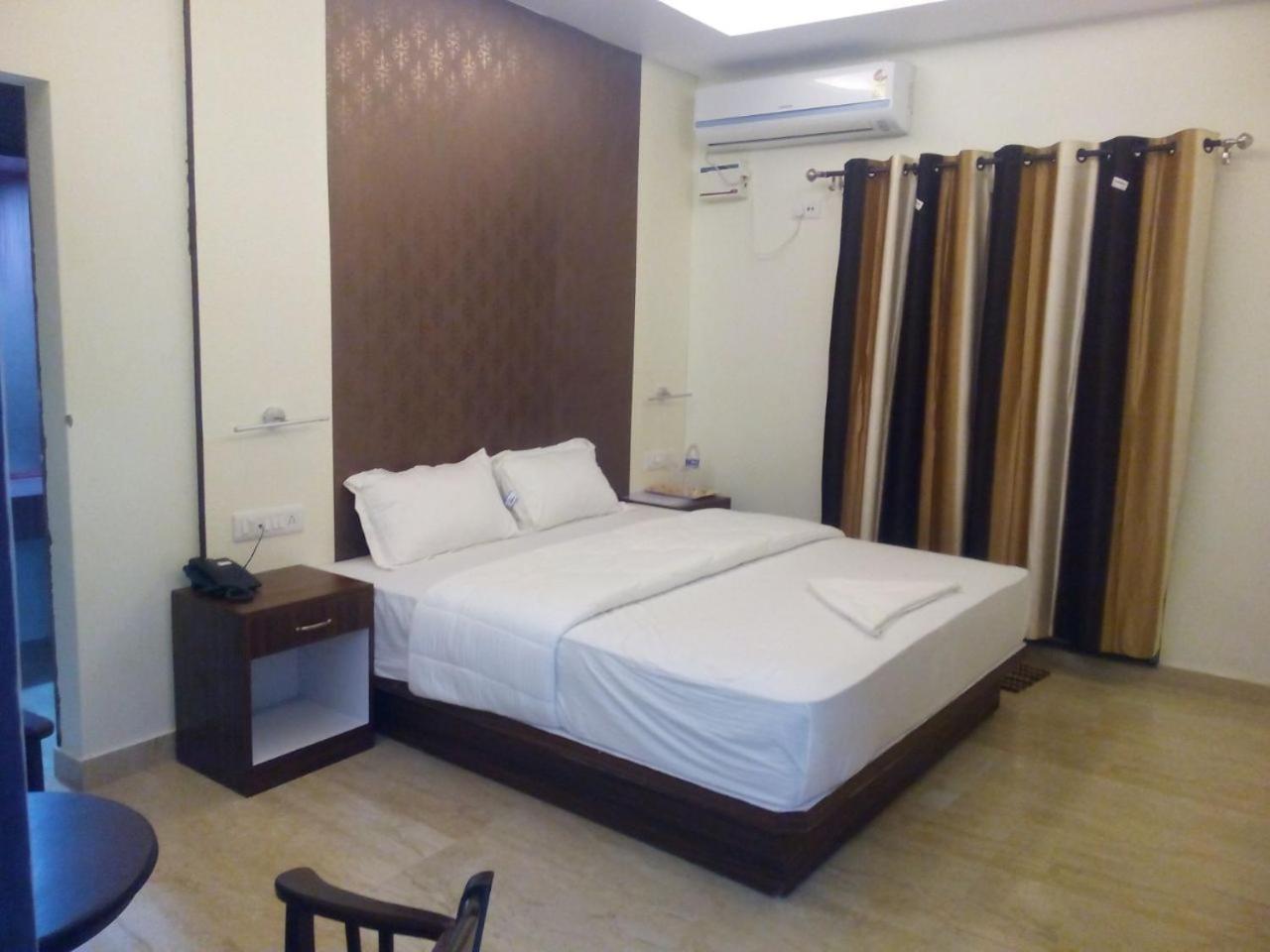 Hotel Marina Manor Port Blair Exterior photo